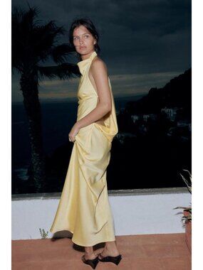 zara flowy gathered dress | Dresses | neck and adjustable spaghetti